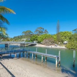 https://caribbean-noosa.hotelssunshinecoast.net